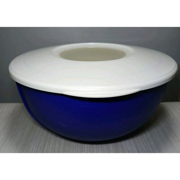 Tupperware Remarkabowl Mixing Bowl #2352 Colbalt Blue + Seal with Insert 3 Qt/L - Picture 1 of 15